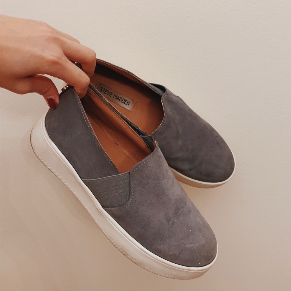 Steve Madden slip ons